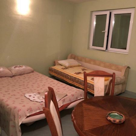 Leni Apartmani Dobre Vode Добра вода Екстериор снимка